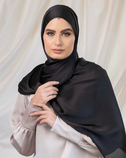 Long Trendy Silk Crepe Hijab Hot Selling Satin Crinkle Hijab for Muslim Women Satin Hijab Islamic Headscarf